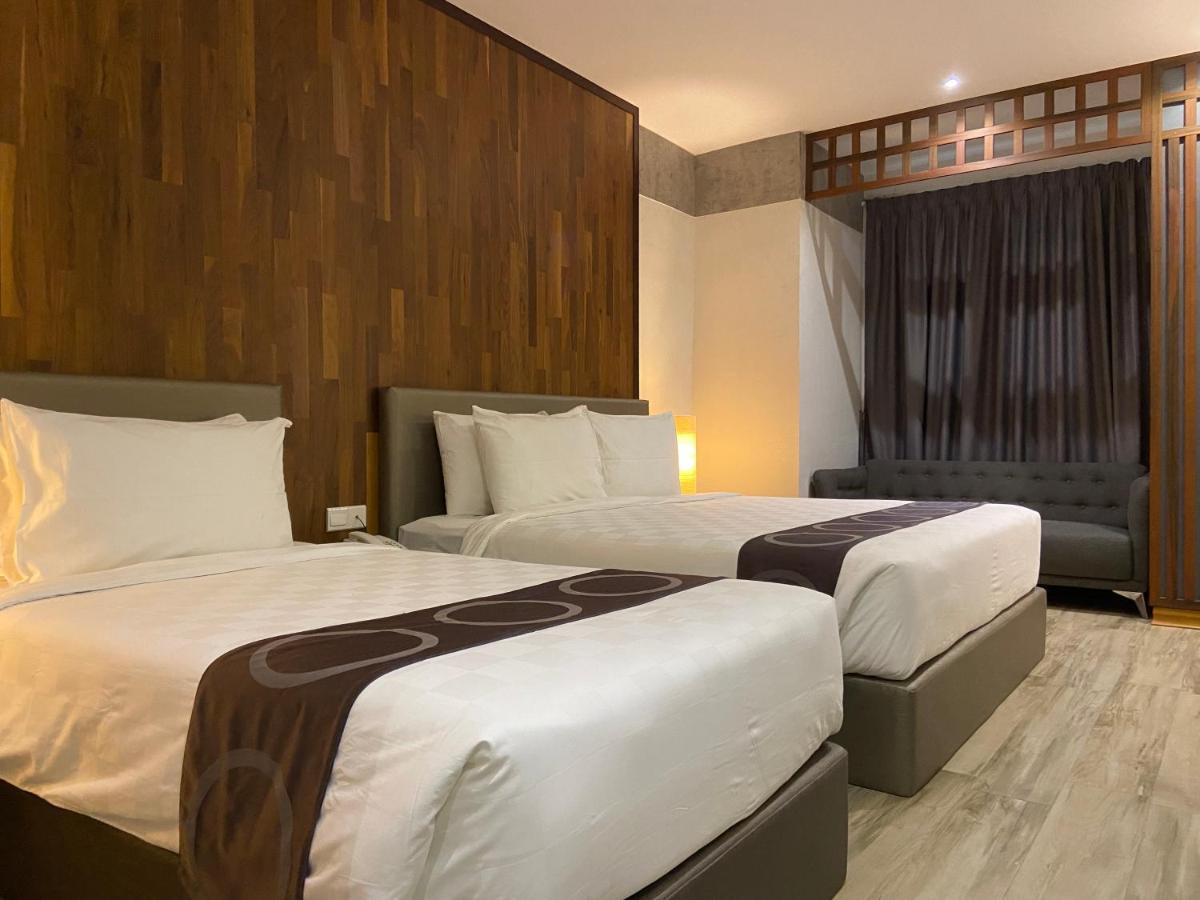 Frame Hotel