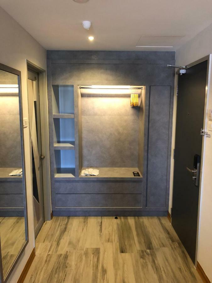 Frame Hotel