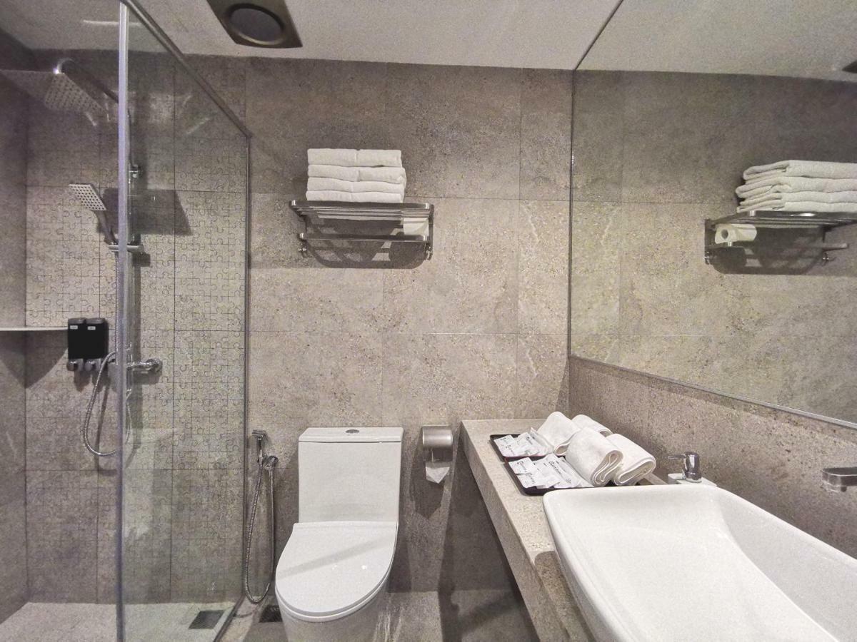 Hotel Frame 3*