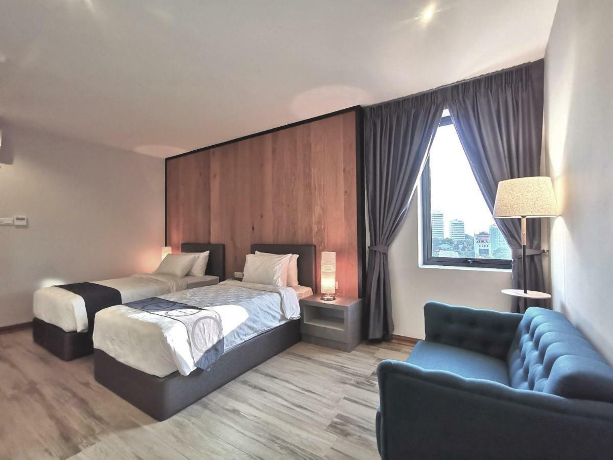 Hotel Frame 3*